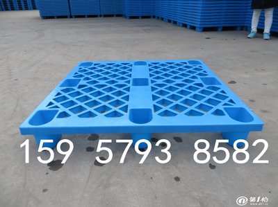 批發銷售石家莊唐山邯鄲1208輕型網格九腳滄州邢臺塑料托盤_塑膠托盤_第一槍
