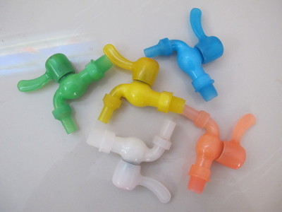 廠家直銷批發(fā)塑料PP水龍頭與水嘴 洗衣機(jī)專用快開4分/6分產(chǎn)品解析